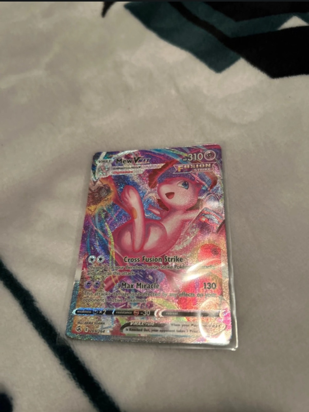 Mew VMax Fusion strike